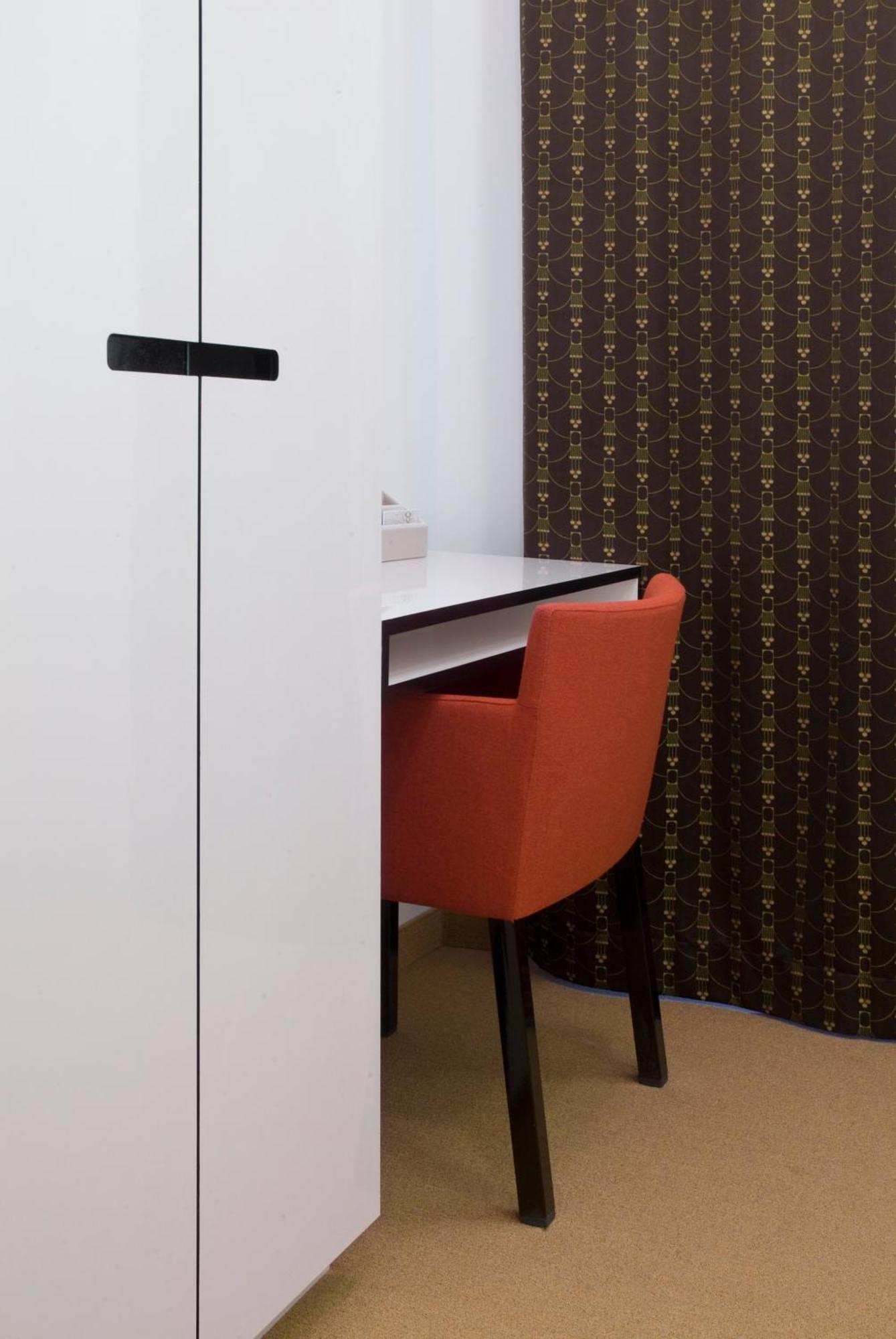 Classic Single Room